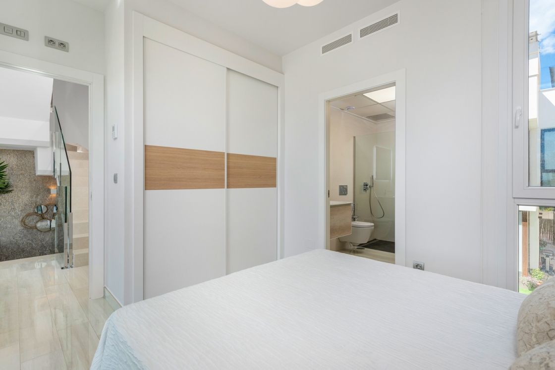 Très Belle Villa Luxueuse Neuve de 124 m2 à Los Montesinos à Los Montesinos — photo 13