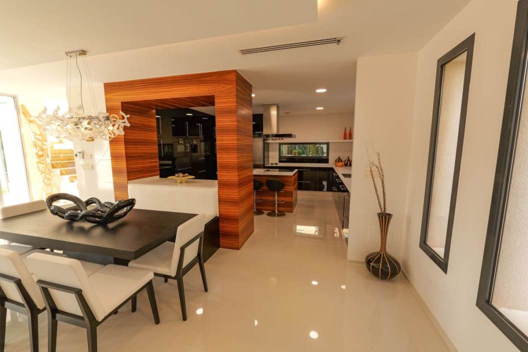 Superbe Villa de Luxe Neuve de 430 m2 à 100 m de la Mer à Torrevieja à Torrevieja — photo 11