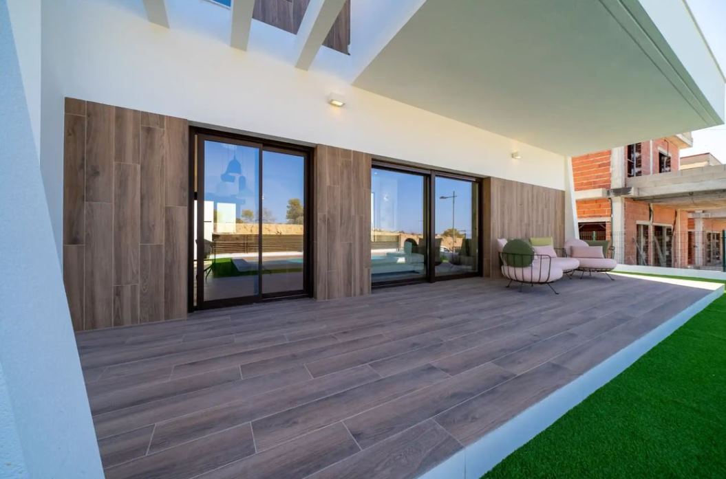 Superbe Villa Neuve de 129 m2 située sur les hauteurs de Benidorm à Finestrat — photo 2