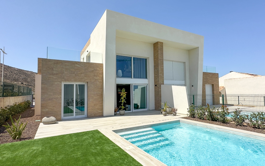 Superbe Maison Mitoyenne Neuve de 109 m2 avec sous-sol dans le Golf La Finca à Golf La Finca Resort — photo 3