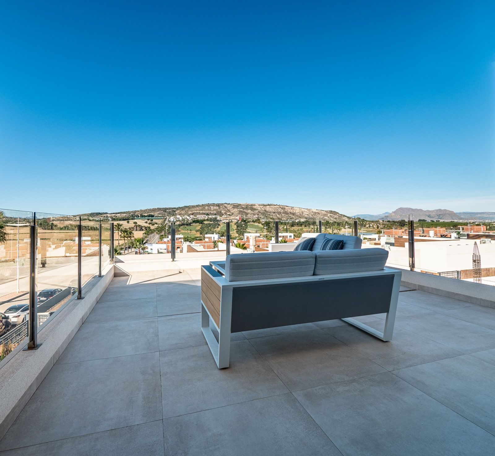 Magnifique Villa Neuve de 239 m2 dans le Golf La Finca à Golf La Finca Resort — photo 11