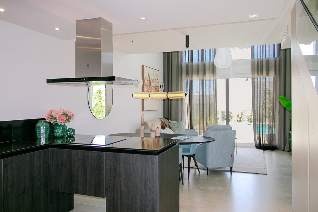 Superbe Maison Mitoyenne Neuve de 109 m2 avec sous-sol dans le Golf La Finca à Golf La Finca Resort — photo 17