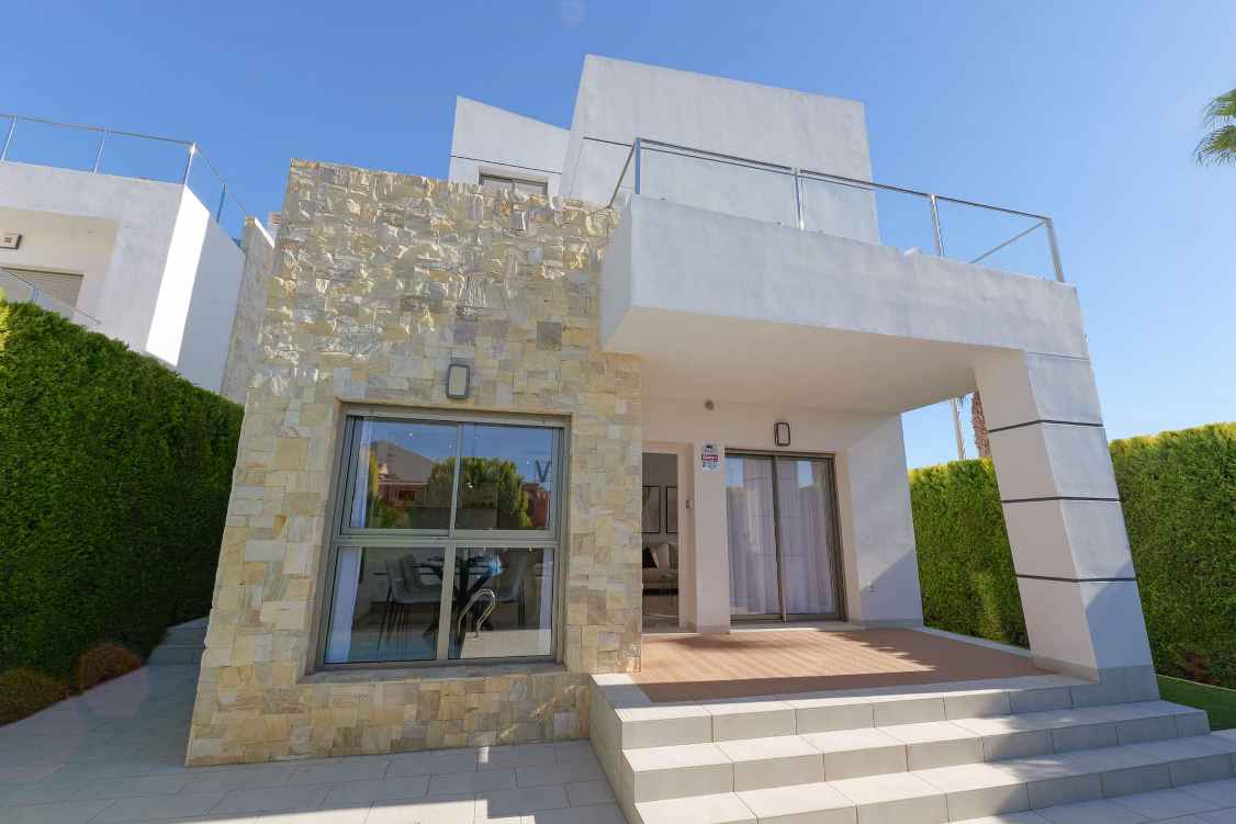 Superbe Villa Neuve de 194 m2 à Los Alcázares à Los Alcázares — photo 2